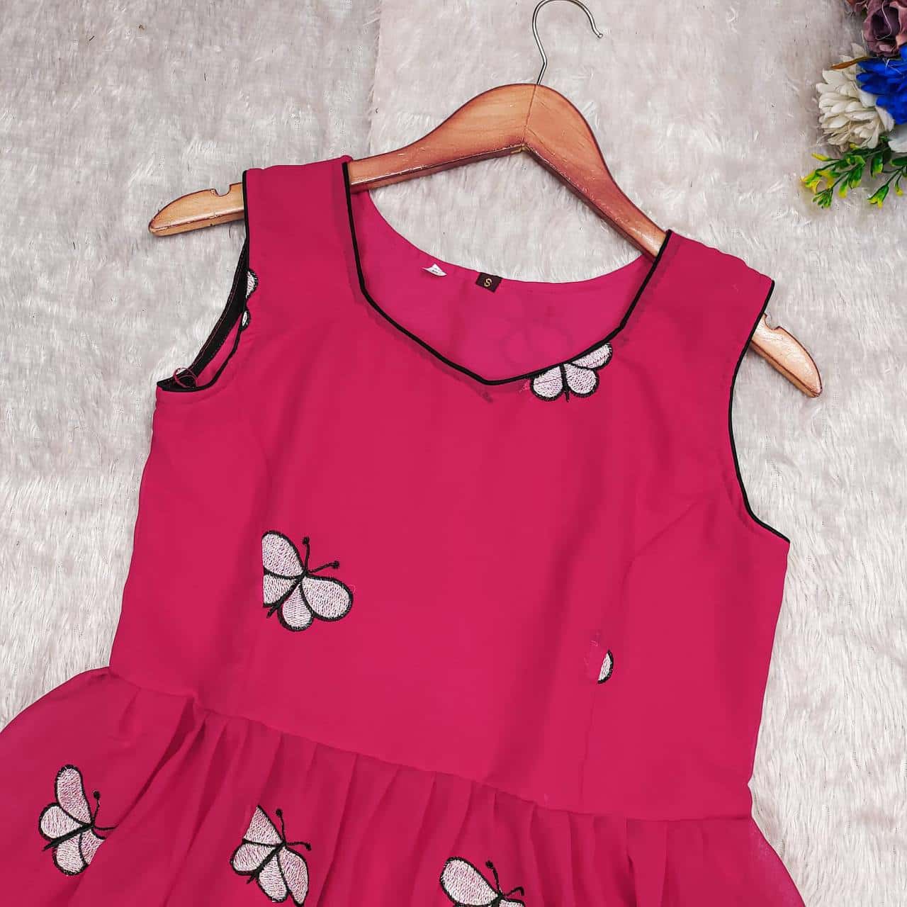 "Elegant Soft Georgette Dress - Flowy, Lined & Trendy!"