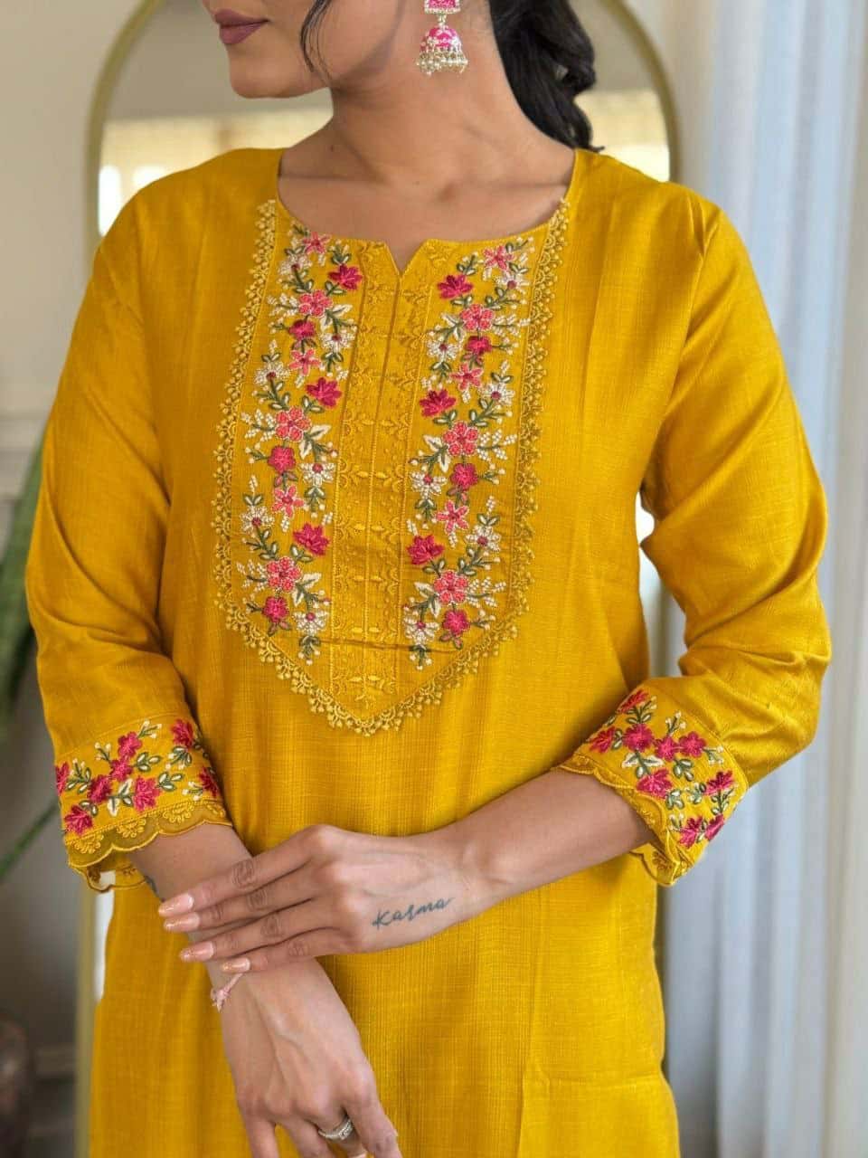 "Elegant Gadhwal Silk Top with Embroidery & Taby Silk Dupatta – Stylish & Comfortable"