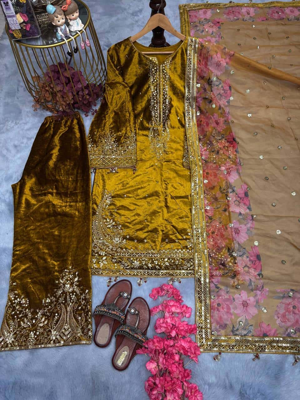 Pakistani Designer Salwar Kameez for Kurta Pant set