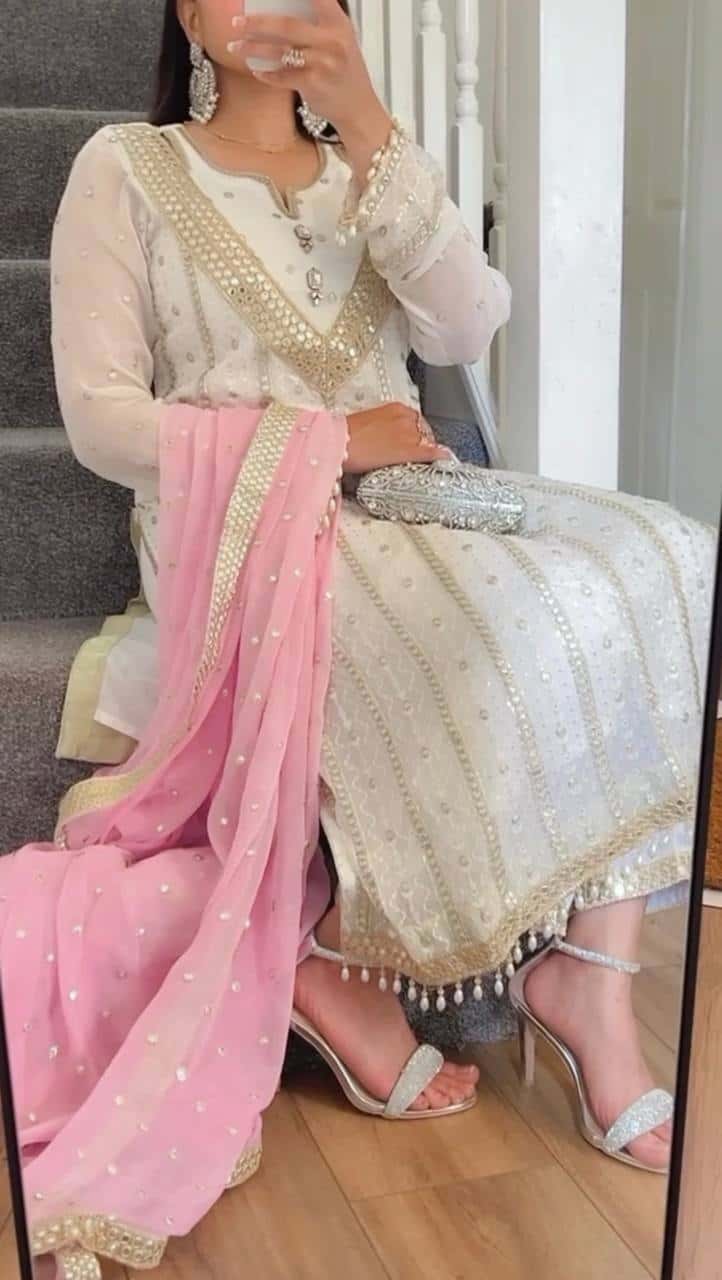 New Designer Party Wear Long Pakistani Suit In Fancy Style