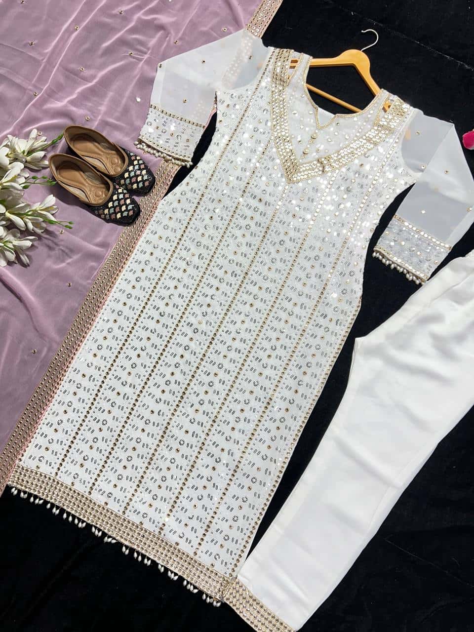 New Designer Party Wear Long Pakistani Suit In Fancy Style
