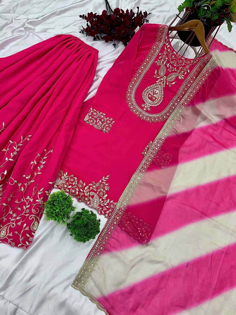 Women's designer faux georgette kurta sets with organza dupatta