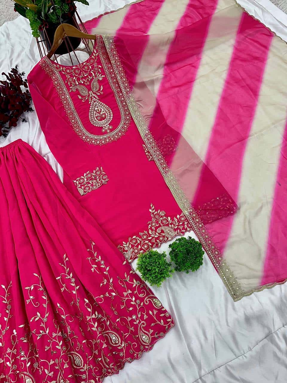 Women's designer faux georgette kurta sets with organza dupatta