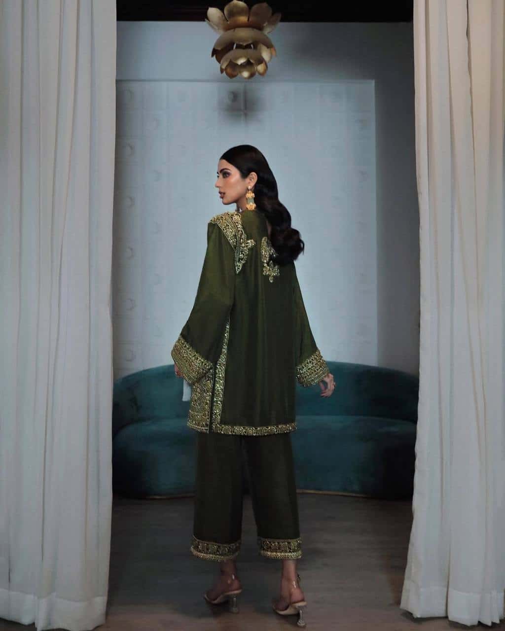 "Elegant Chinon Set with Embroidered Sleeves, Palazzo & Soft Net Dupatta"