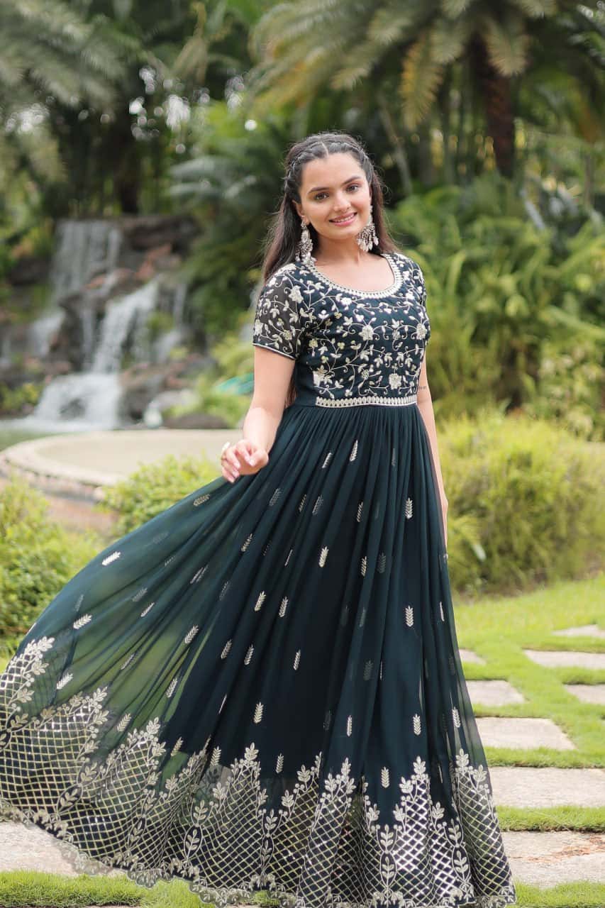 Luxury Faux Blooming Gown with Intricate Embroidery