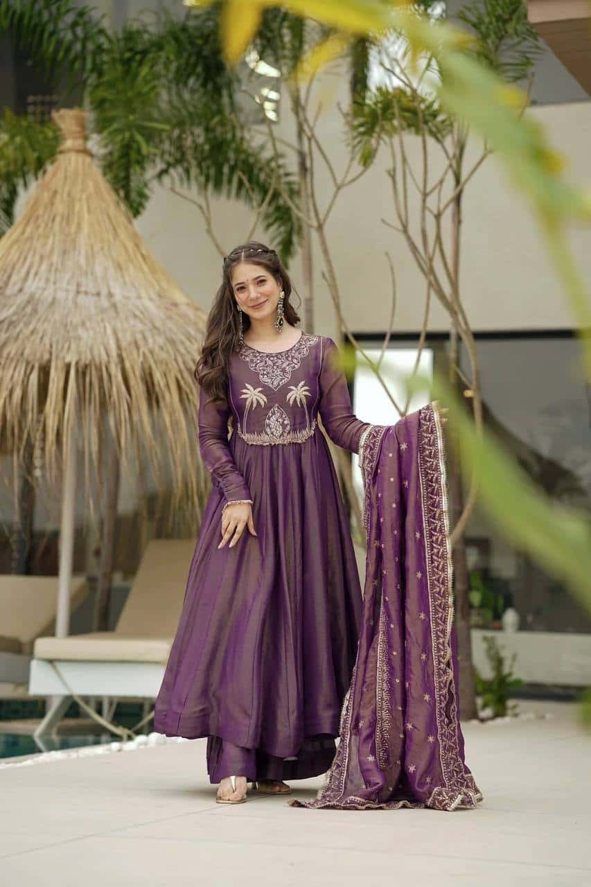 Elegant Gold Crash Gown with Full Sleeves, Embroidery, and Lace Dupatta