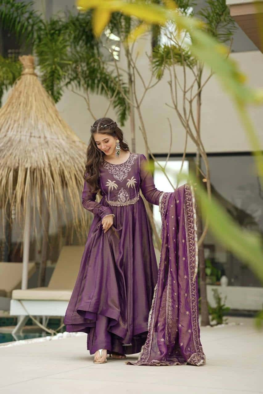 Elegant Gold Crash Gown with Full Sleeves, Embroidery, and Lace Dupatta