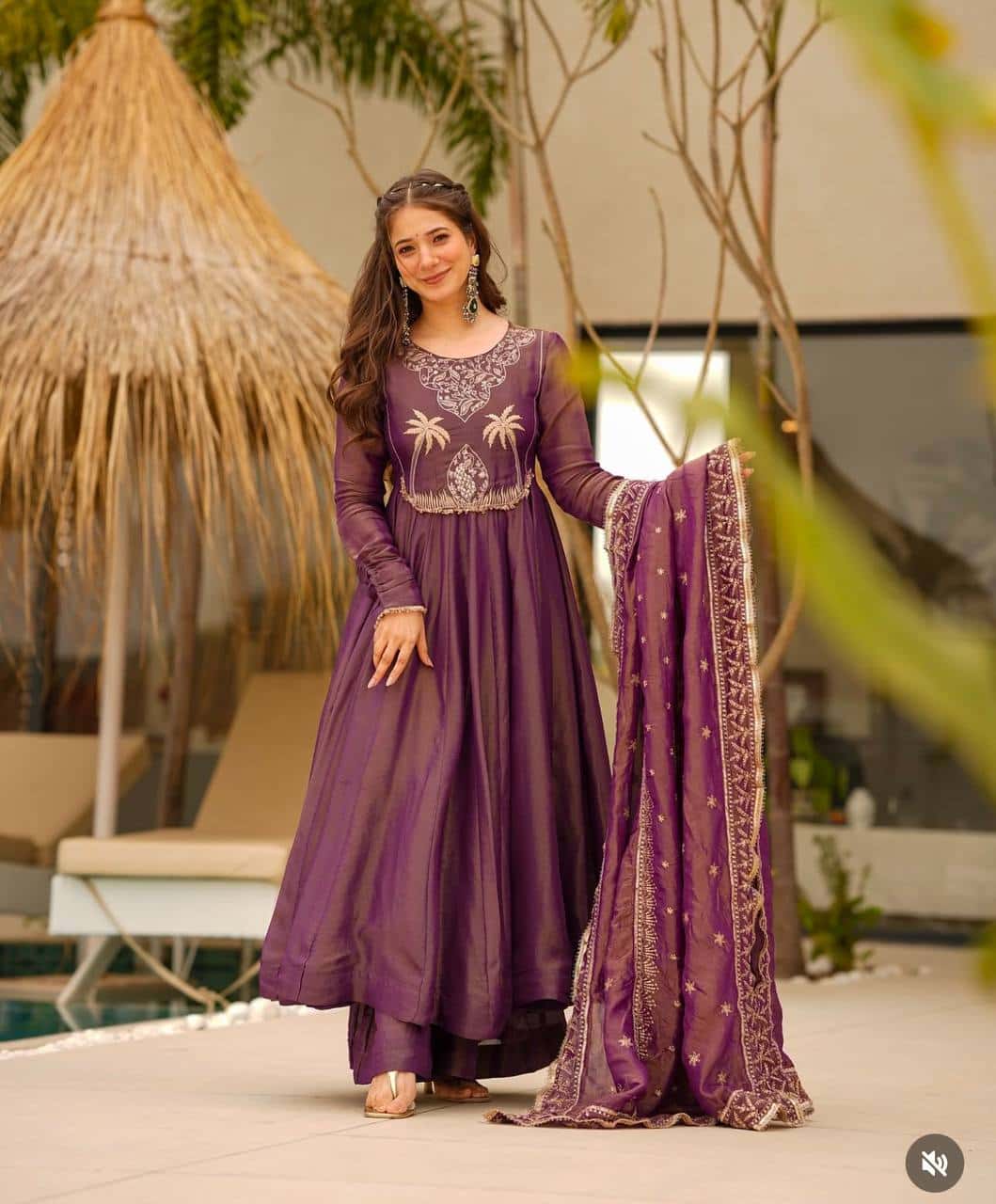 Women's designer roman chimar silk kurta sets