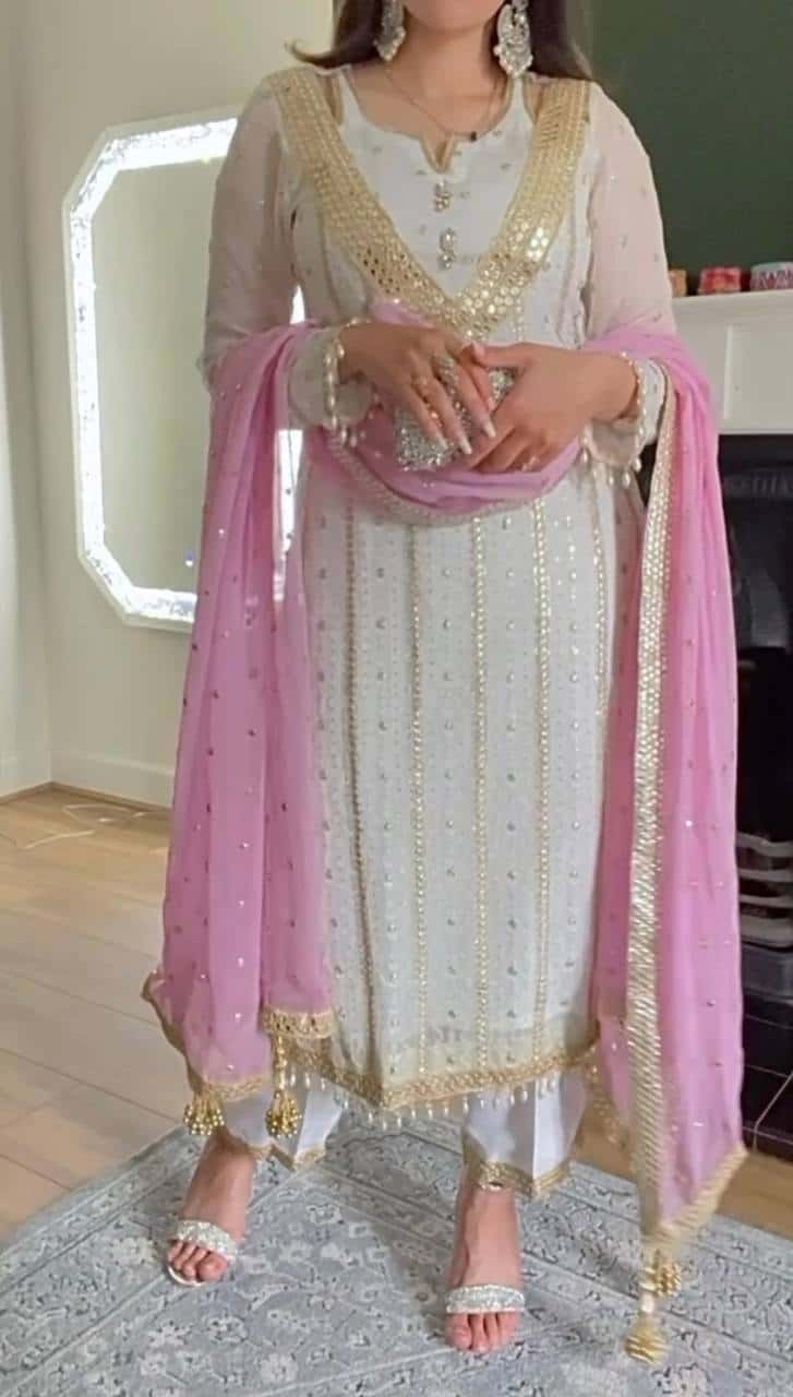 New Designer Party Wear Long Pakistani  Suit In Fancy Style